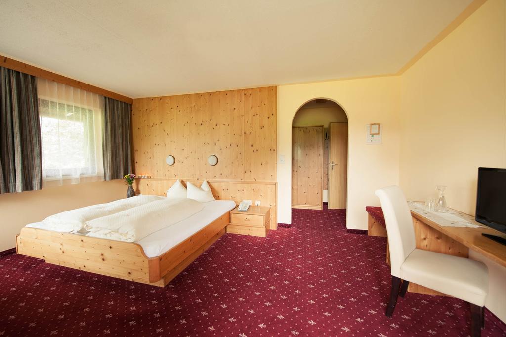 Hotel Steuxner Neustift im Stubaital Szoba fotó